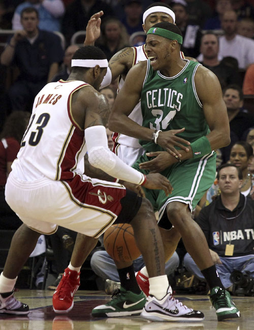 弗拉霍维奇面临长时间休战，意媒：尤文正在关注吉拉西（弗拉霍维奇或长期缺阵，意媒称尤文瞄准吉拉西）