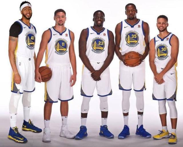 队报：卡马文加未随法国进行完整训练，而是进行了慢跑恢复（队报：卡马文加缺席法国队合练，仅进行慢跑恢复）