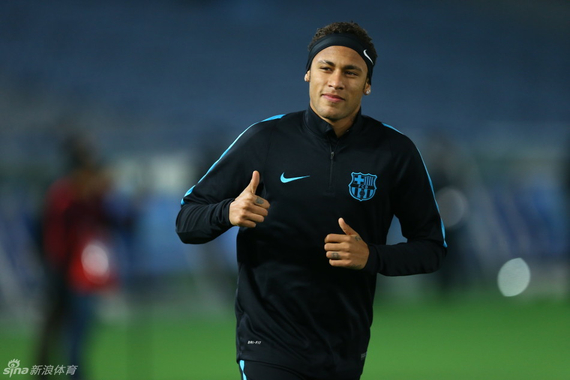 手感出色！埃奇库姆单节14分刷新个人单节得分新高（状态火热！埃奇库姆单节轰下14分，改写个人单节得分纪录）