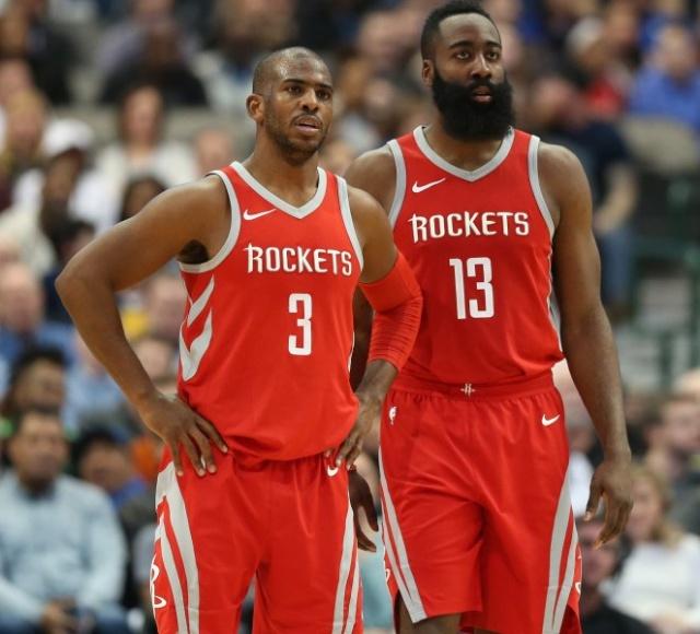 阿斯：尽管合同明夏到期，但巴萨对埃里克的续约保持乐观（阿斯报：合同明夏到期，巴萨仍对埃里克续约充满信心）