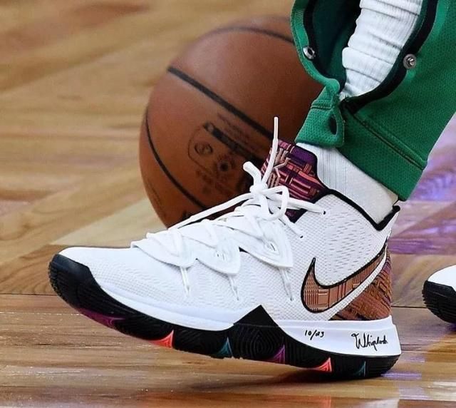 双输？纽卡1.45亿欧卖伊萨克 1.2亿欧签伊兰加+维萨 0球+0出场（两头落空？纽卡1.45亿欧卖伊萨克，1.2亿欧签伊兰加+维萨却0出场0进球）