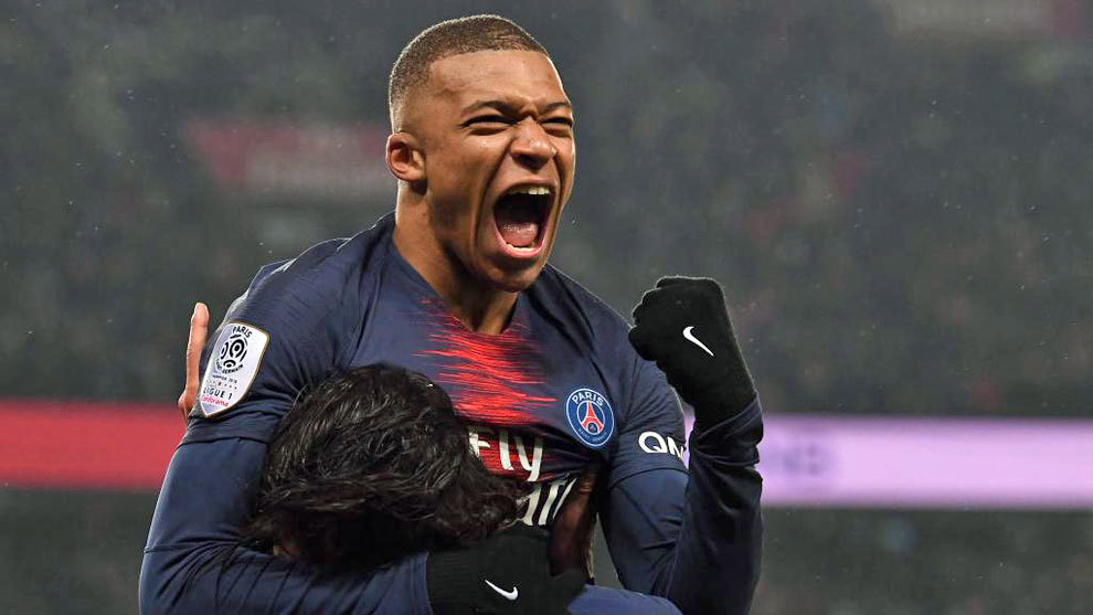 克罗斯：皇马与曼城都缺乏中场控制力；英超球队客场表现下滑（克罗斯：皇马、曼城中场掌控不足，英超球队客场竞争力下滑）