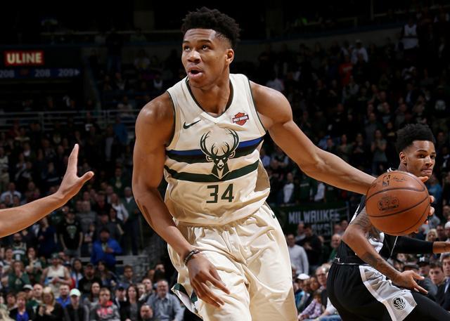 曼联新帝星已定申请转会，一周双赛却无缘出场！阿莫林解释不用原因（曼联新星已递交转会申请，双赛周仍未登场，阿莫林解释弃用原因）