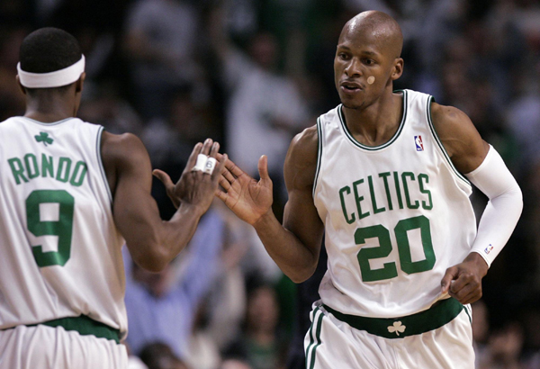 深圳新鹏城官方：向大埔火灾中不幸罹难的人士致以深切哀悼（深圳新鹏城官方：对大埔火灾遇难者致以深切哀悼）